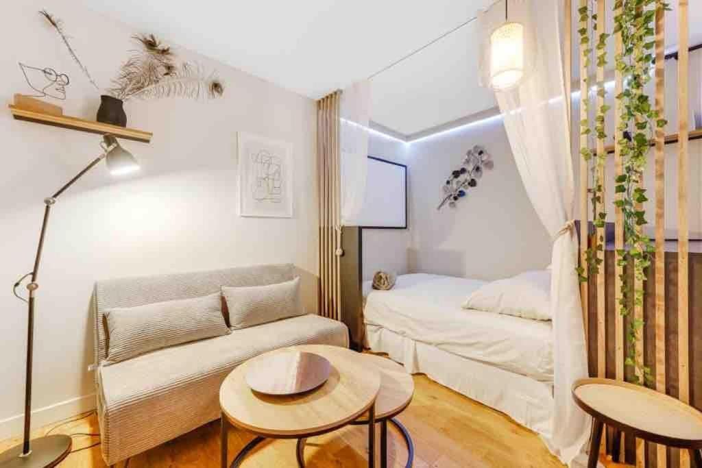 L'Appartement Panorama: Cosy Parisian Retreat with Eiffel Tower Views Clichy Exterior photo
